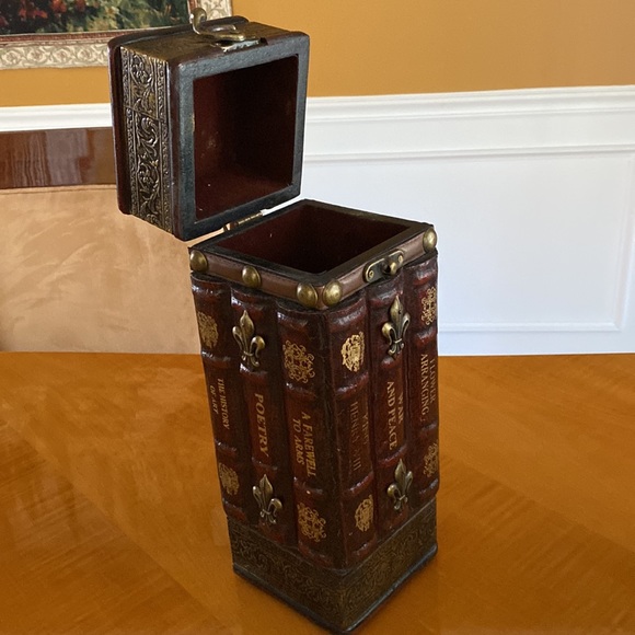 Vintage wooden handmade vine carrier, display, storage with  brass handle - Picture 6 of 11